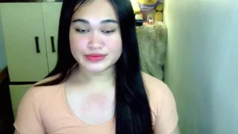 Snapshot of fairy_cuddle chatting on April 19, 8:22 pm call me shanaia online show from April 19, 8:22 pm