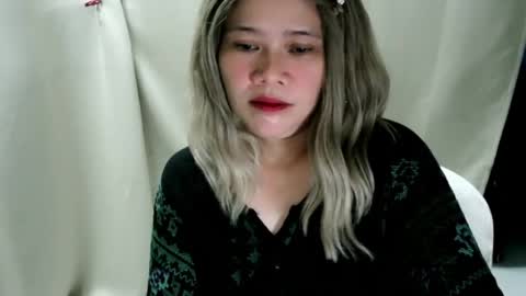 fairy_dollx online show from June 18, 9:14 am