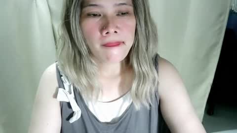 fairy_dollx online show from June 19, 5:12 am