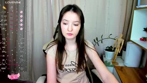 Snapshot of fairy_m00n chatting on January 13, 9:08 am Kate online show from January 13, 9:08 am