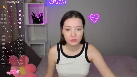 Snapshot of fairy_m00n chatting on October 13, 12:32 am Kate online show from October 13, 12:32 am