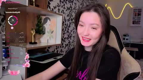 Snapshot of fairy_m00n_ chatting on March 12, 4:18 am Fairy m00n online show from March 12, 4:18 am