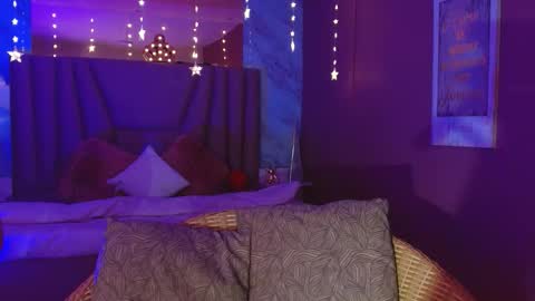 Snapshot of fairy_sweet_ chatting on February 23, 9:23 pm FAIRY online show from February 23, 9:23 pm