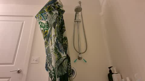 Snapshot of fairyboycvm chatting on December 17, 6:14 pm fairyboycvm online show from December 17, 6:14 pm