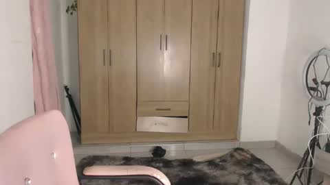 fairylatin online show from February 6, 1:38 am