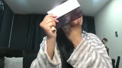 fairylatin online show from December 15, 9:02 am