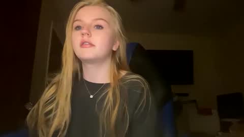 Snapshot of fairynation444 chatting on September 30, 12:59 am Fairy online show from September 30, 12:59 am