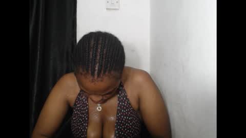 Snapshot of fairyslut9 chatting on February 22, 1:18 am fairyslut9 online show from February 22, 1:18 am