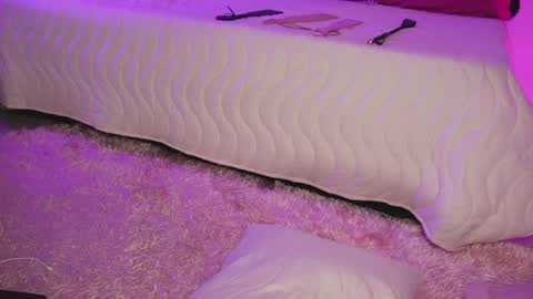 Sara  REMEMBER TO LEAVE A THUMB UP online show from April 14, 4:29 am