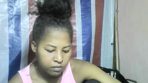 faissane9794 online show from March 15, 7:31 pm