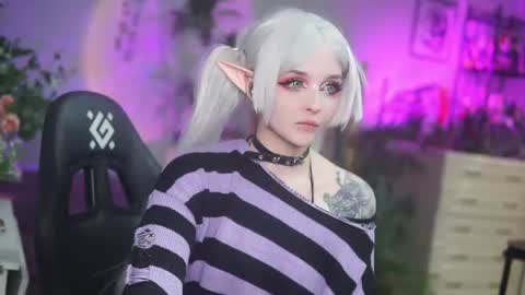 faith_chan online show from June 13, 1:47 am
