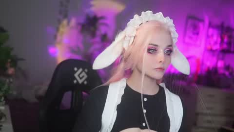 faith_chan online show from June 16, 2:25 am
