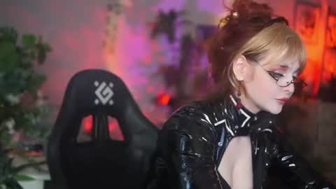 faith_chan online show from July 3, 3:02 am