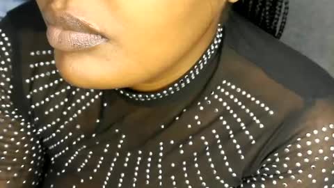 Snapshot of faithokoyo480 chatting on July 4, 5:35 am raysa4421 online show from July 4, 5:35 am