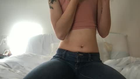 Haydee online show from December 1, 6:35 pm