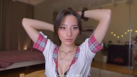 Snapshot of falinecrosthwaite chatting on February 20, 7:25 pm Kaori online show from February 20, 7:25 pm