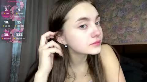 Snapshot of falineellson chatting on May 24, 5:56 am Erika online show from May 24, 5:56 am