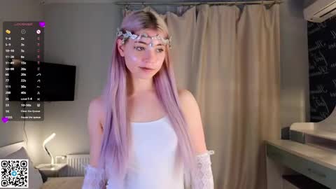Emilia online show from March 2, 4:07 am