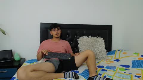 FallGays online show from February 6, 10:46 pm