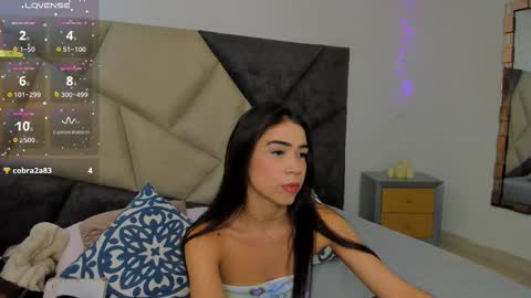 Snapshot of faloonroussel chatting on February 3, 1:04 am Faloon online show from February 3, 1:04 am