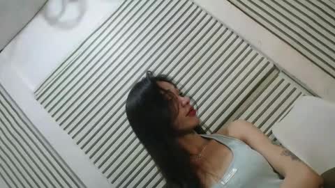 Snapshot of familystroke_twinny8 chatting on April 9, 6:13 pm Alexandra x Alexandro online show from April 9, 6:13 pm