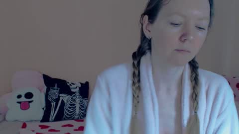 Snapshot of fanatka chatting on March 1, 3:41 am BUNNYGal online show from March 1, 3:41 am