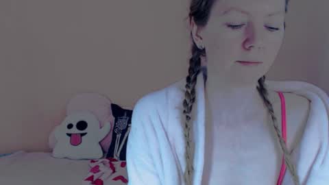 Snapshot of fanatka chatting on March 2, 5:08 am BUNNYGal online show from March 2, 5:08 am