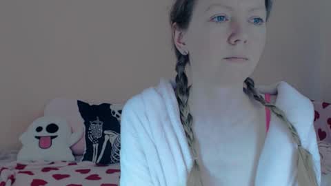 Snapshot of fanatka chatting on March 2, 7:15 am BUNNYGal online show from March 2, 7:15 am