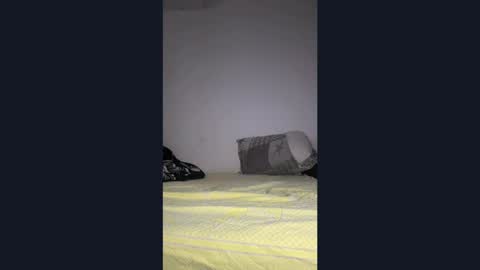 Snapshot of fancy_girl2424 chatting on January 21, 8:19 am fancy_girl2424 online show from January 21, 8:19 am