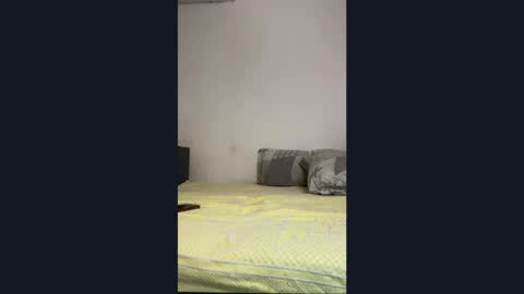 Snapshot of fancy_girl2424 chatting on January 21, 2:15 pm fancy_girl2424 online show from January 21, 2:15 pm