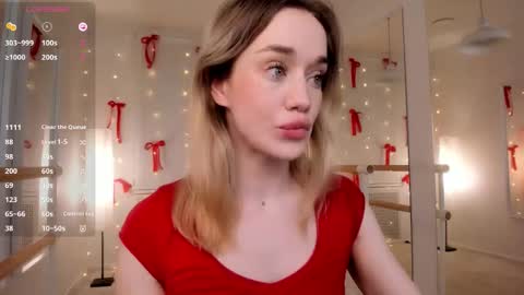 fancyamelia online show from December 19, 4:52 am