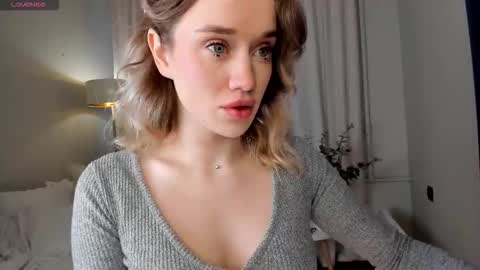 fancyamelia online show from March 7, 5:26 am