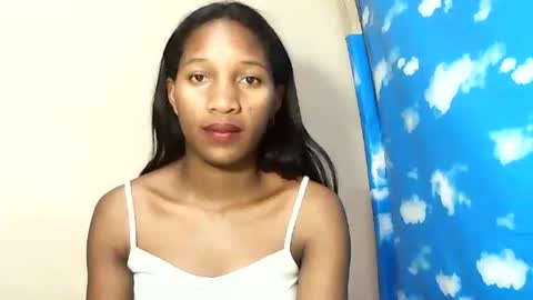 faniriah27 online show from October 6, 6:44 am