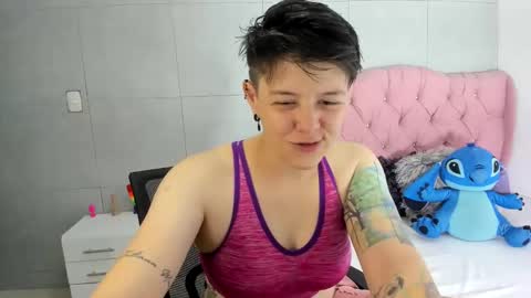Snapshot of fanny_18 chatting on September 23, 2:25 am FANNY online show from September 23, 2:25 am