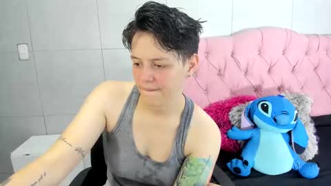 Snapshot of fanny_18 chatting on October 18, 3:53 am FANNY online show from October 18, 3:53 am