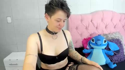 Snapshot of fanny_18 chatting on October 22, 3:29 am FANNY online show from October 22, 3:29 am