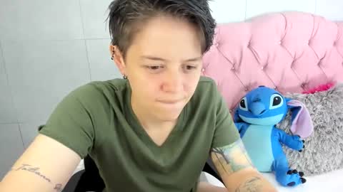 Snapshot of fanny_18 chatting on October 30, 1:51 am FANNY online show from October 30, 1:51 am