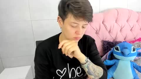 Snapshot of fanny_18 chatting on November 5, 3:45 pm FANNY online show from November 5, 3:45 pm