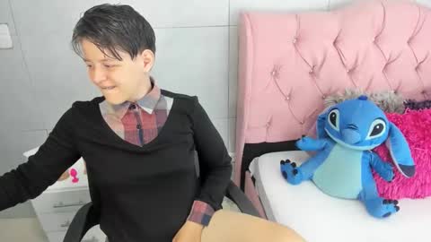 Snapshot of fanny_18 chatting on November 28, 1:41 am FANNY online show from November 28, 1:41 am