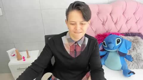 Snapshot of fanny_18 chatting on November 28, 7:05 pm FANNY online show from November 28, 7:05 pm