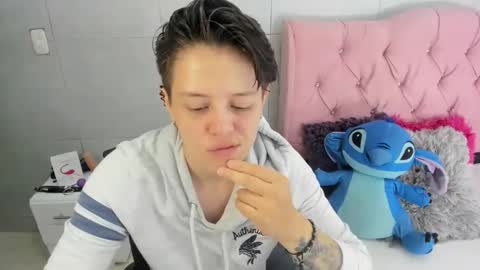 Snapshot of fanny_18 chatting on December 16, 3:39 pm FANNY online show from December 16, 3:39 pm