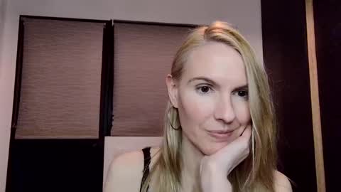 Fanny online show from January 3, 1:27 am