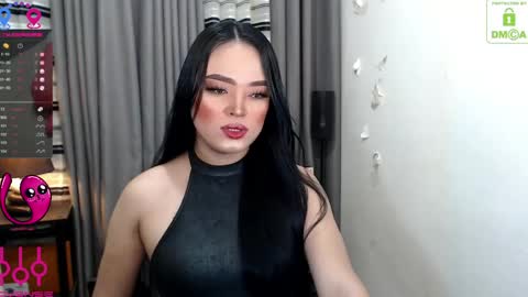 ITYS ME MONA online show from June 8, 11:10 am