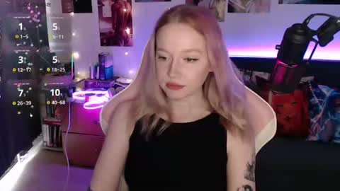 Snapshot of fantasy_lisa chatting on June 23, 11:41 am Lisa online show from June 23, 11:41 am