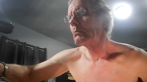 fantasyresort online show from March 2, 4:17 am