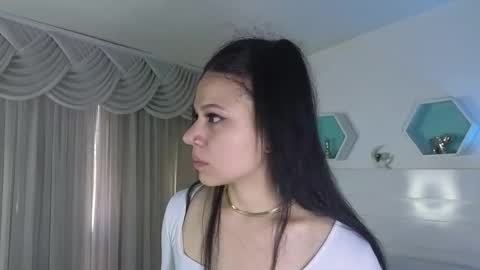 Farah online show from November 7, 12:05 pm