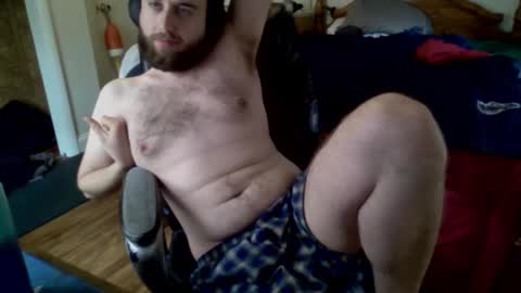 Snapshot of farmboy2398 chatting on November 26, 4:30 pm farmboy2398 online show from November 26, 4:30 pm