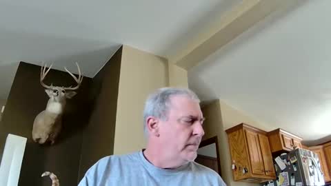 Snapshot of farmerguy33 chatting on April 6, 7:15 pm farmerguy33 online show from April 6, 7:15 pm
