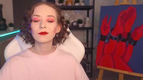 Fascinating   Eyes online show from October 31, 7:04 pm