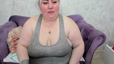 fashiona online show from February 1, 7:57 am